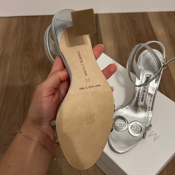Manolo Blahnik Kamistra Metallic Circle Cutout Sandals (5) - Picture 10 of 14